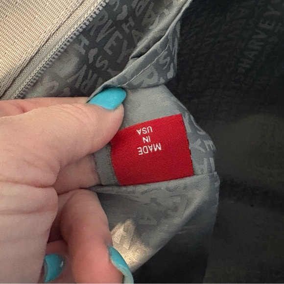 Alice in Wonderland Harvey’s Tote Bag Disneyland 60th Anniversary - Picture 4 of 7